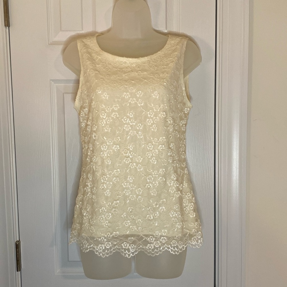 East 5th Cream Lace Sleeveless Top Size Small
